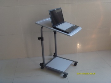 Laptop desk